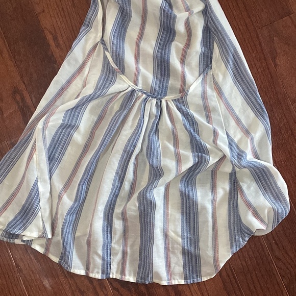 Adorable tie neck ASOS tank - Picture 4 of 7